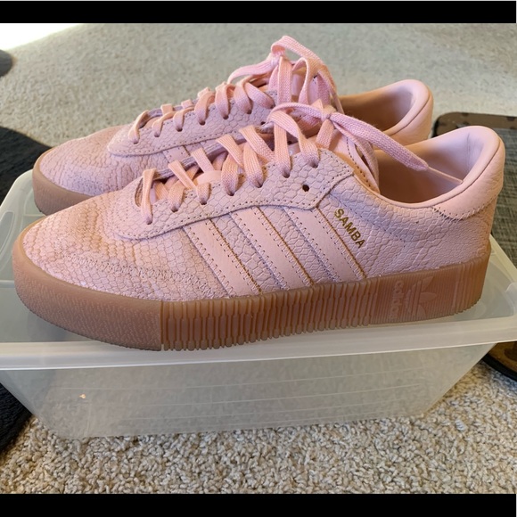 adidas pink samba